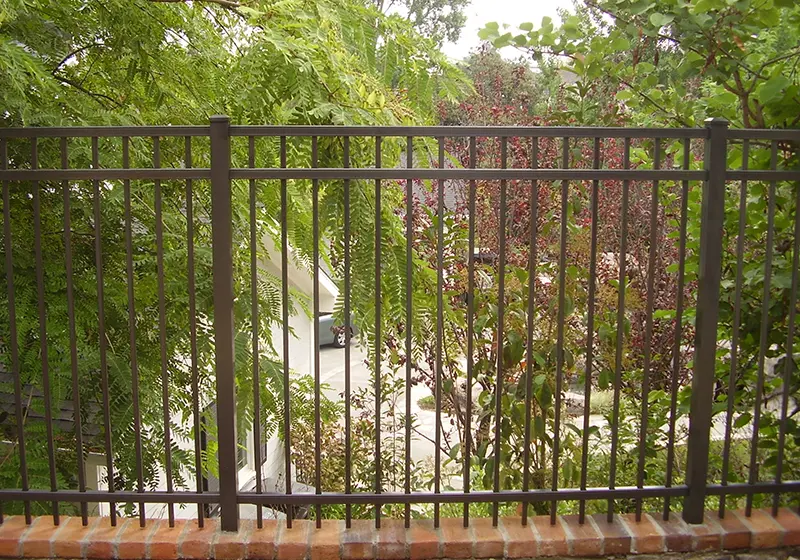 Aluminum Fence & Gate Installation with Top