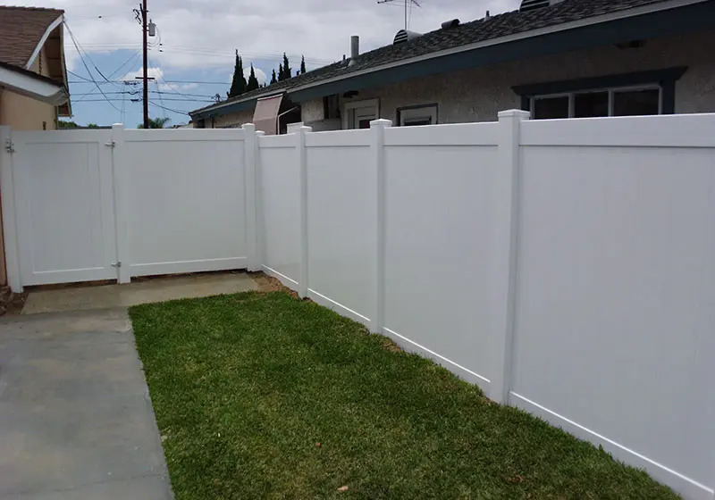 Custom Vinyl Gates & Arbors