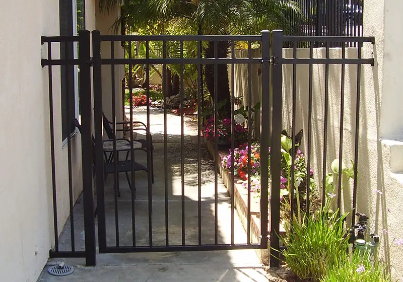 Aluminum Privacy Fencing