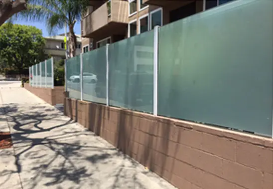 Affordable Glass Fencing Contractor in Lake Elsinore, CA