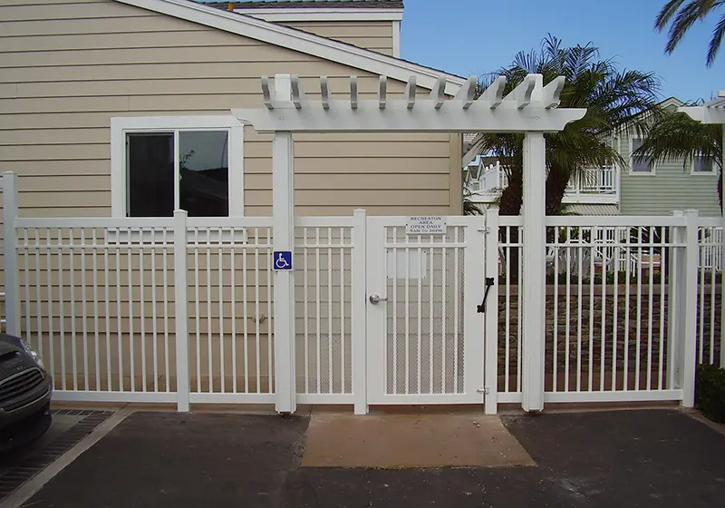 Glass Fencing Southern California