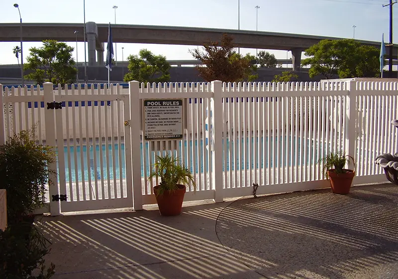 Swimming Pool Fencing