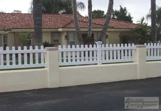 Residential Semi-Private Fencing Wall Toppers Riverside