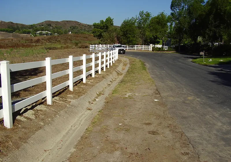 Vinyl Pool Fencing