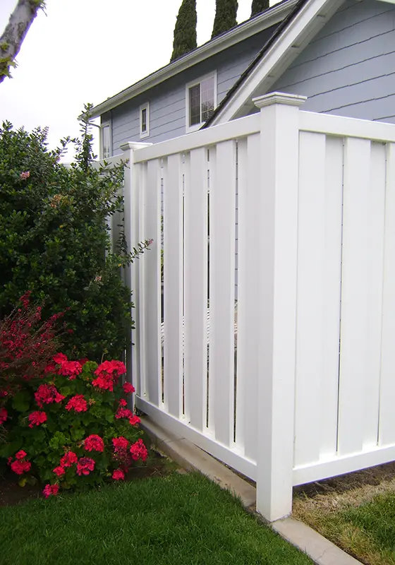 Vinyl Pool Fencing